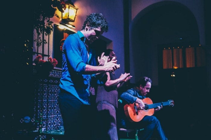 danseur et guitariste flamenco seville voyage en espagne