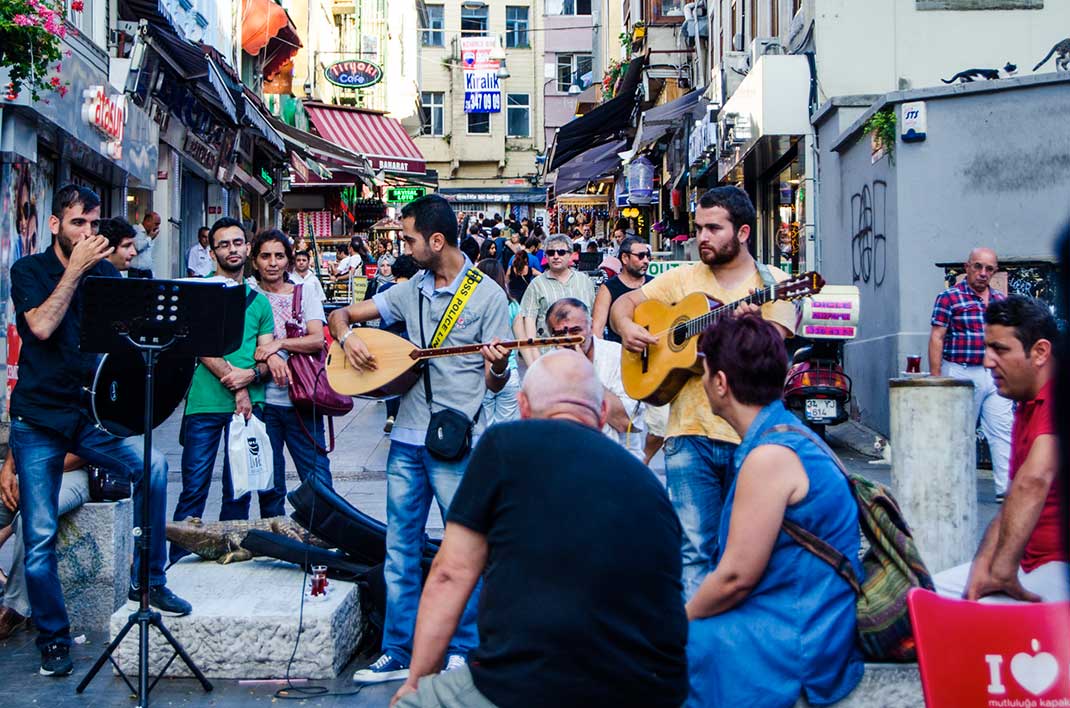 musiciens dans les rues de kadikoy conseils istanbul